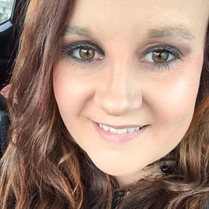 Meet your Posher, Caytlyn
